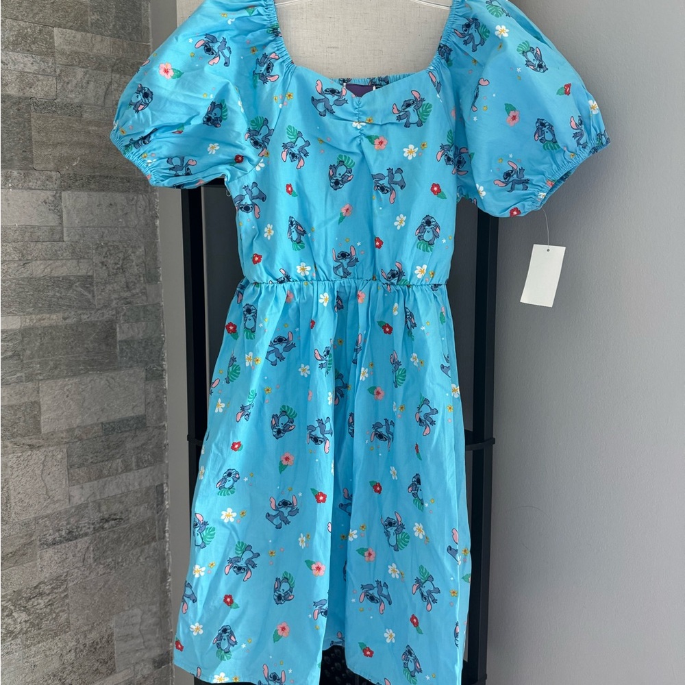 Girls stitch dress size XL